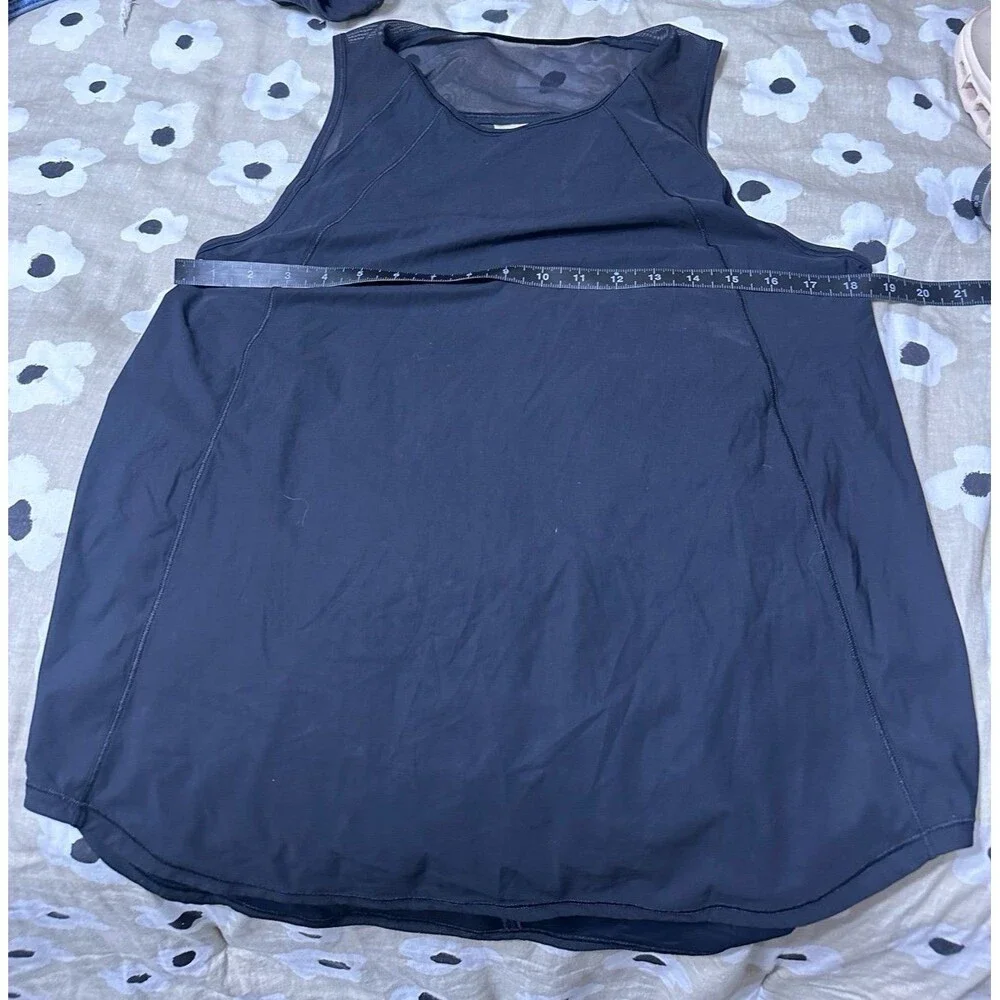 Lululemon Women's Black Athletic Tank Top